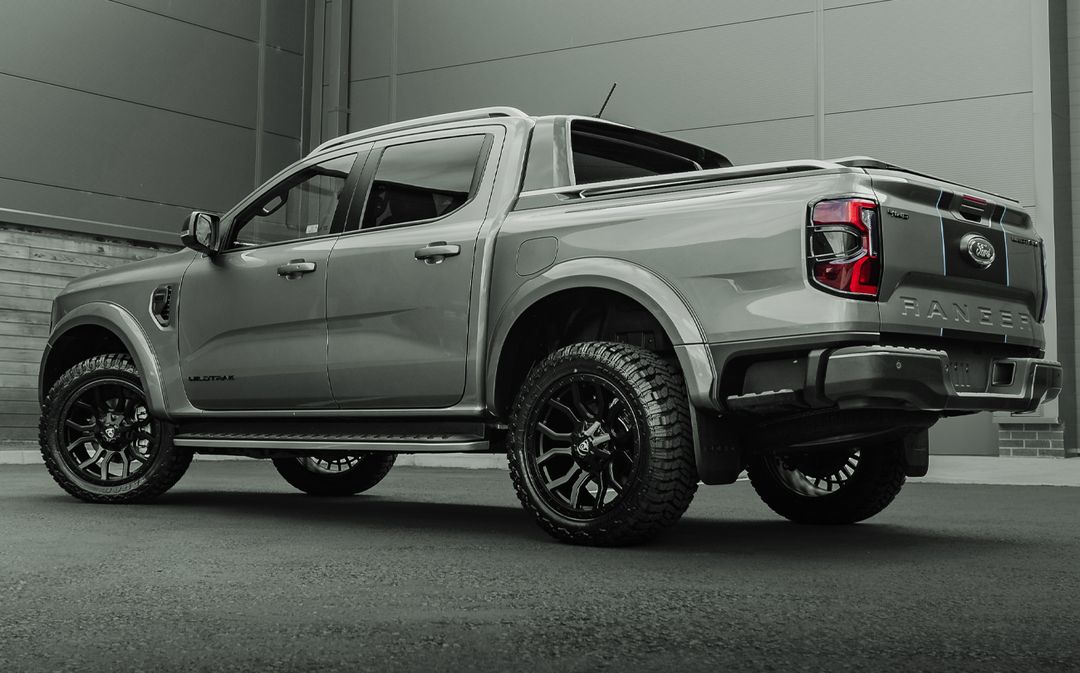 2023+ Ford Ranger Predator Shadow Body Kit