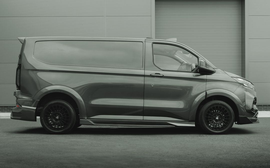 2023- Ford Transit Custom Predator Body Kit